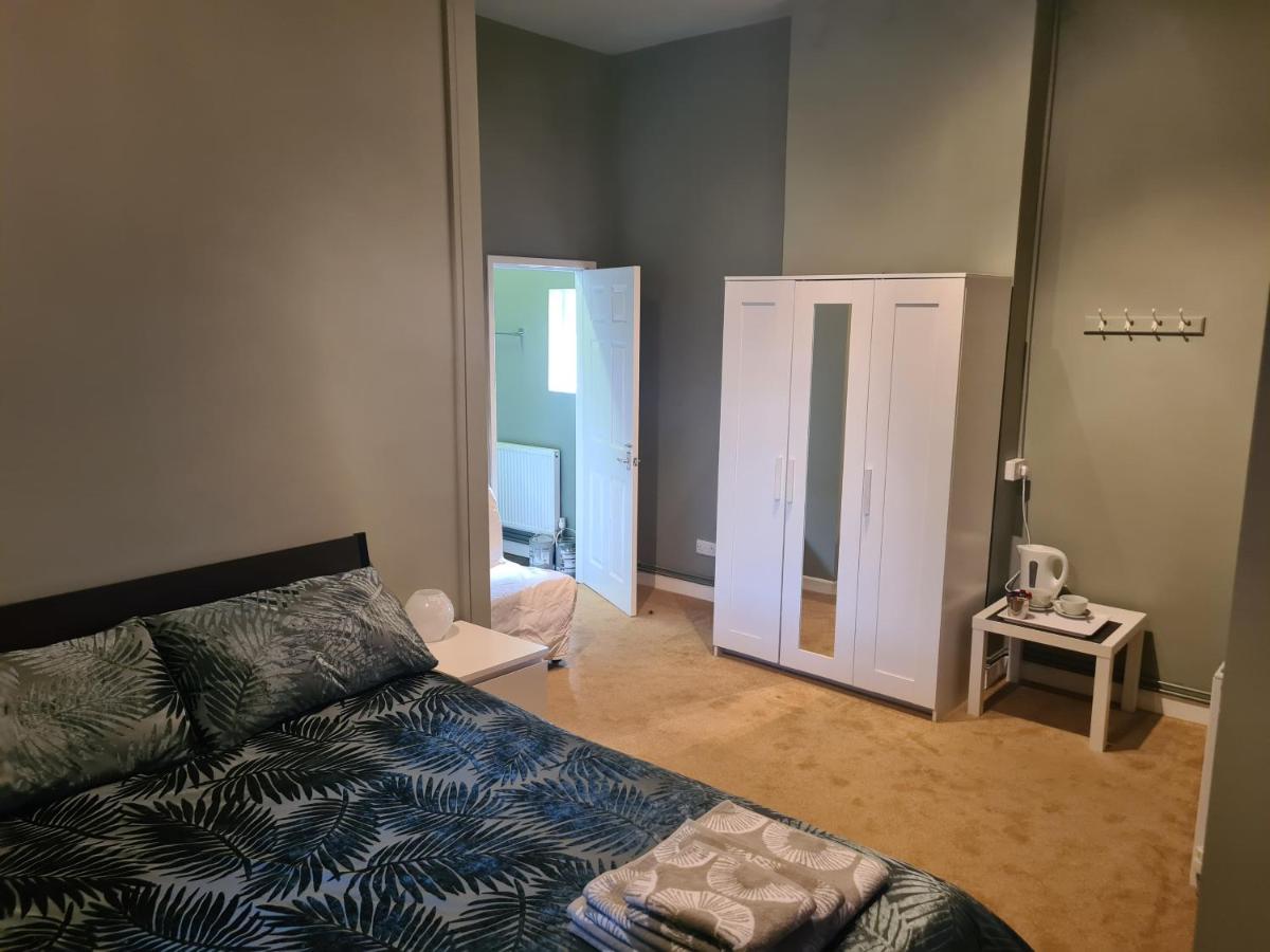 Hen House Ξενοδοχείο Cannock Εξωτερικό φωτογραφία